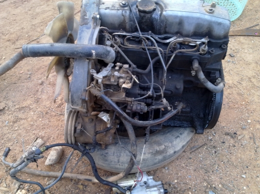 ขายเครื่องมิตซู  D4BX  มีเลข