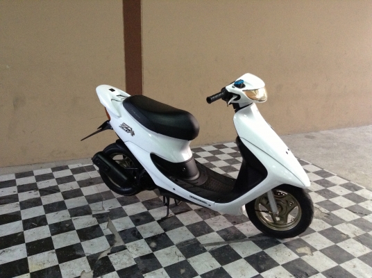 ขาย!!!ฮอนด้าZX 50cc สต๊าทมือและเท้า ปีที่ซื้อ53 รถเครื่องดีคับ มีกล่องเก็บของใต้เบาะคับ