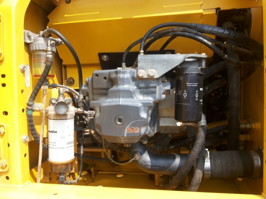 รถสวยเจ้าของขายเอง KOMATSU  PC200-8