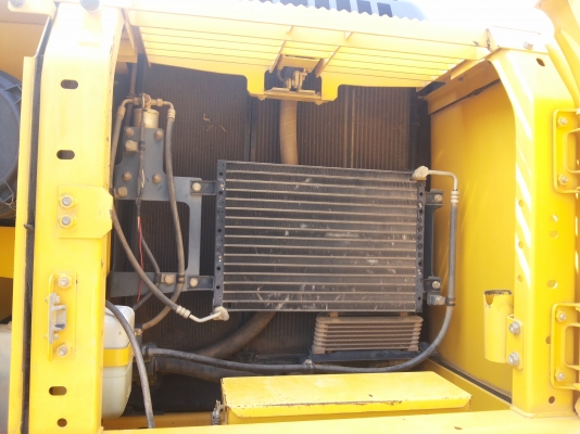 รถสวยเจ้าของขายเอง KOMATSU  PC200-8