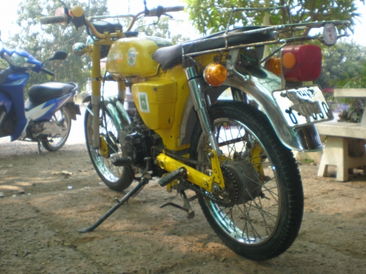 ขอขาย A100 สีเหลือง เครื่องสแมส ขี่ได้ปกติ(สตาร์ทที่เดียวติด)