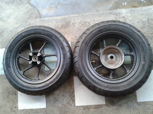 ขายล้อ ซูมเมอร์เอ็ก คลิก ตะกลูฮอนด้า