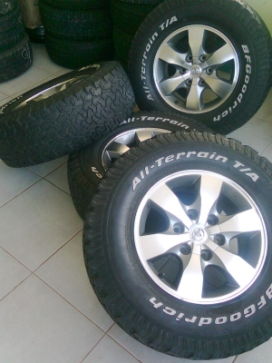 ขายล้อ+ยางBF All 265-70-16 ดอก5-6มิล