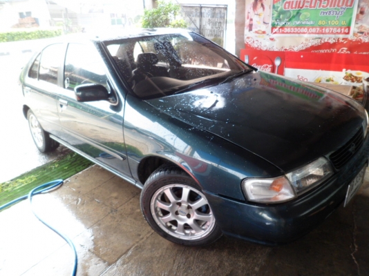 ขายถูกๆ นิสสัน ซาลูน ดีกว่าขี่มอเตอร์ไซค์อีกครับ