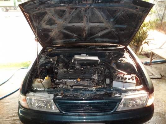 ขายถูกๆ นิสสัน ซาลูน ดีกว่าขี่มอเตอร์ไซค์อีกครับ