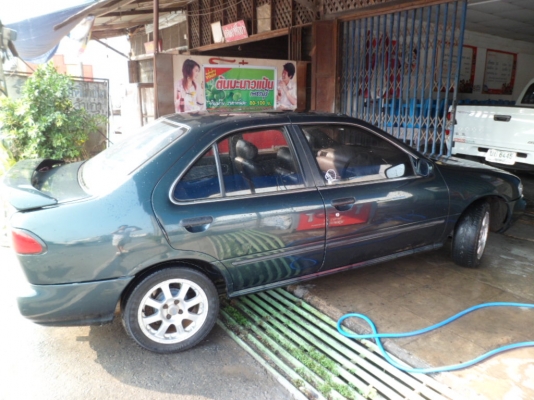 ขายถูกๆ นิสสัน ซาลูน ดีกว่าขี่มอเตอร์ไซค์อีกครับ