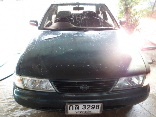 ขายถูกๆ นิสสัน ซาลูน ดีกว่าขี่มอเตอร์ไซค์อีกครับ