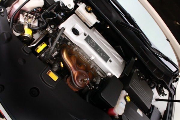 TOYOTA NEW CAMRY 2.4 HY-BRID ปี2010 สีขาว