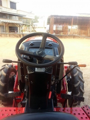 ยันร์ม่า EF453 T 4 WD 2 เพลา พร้อมใบมีดดันหน้า ขายตามสภาพถูกๆ