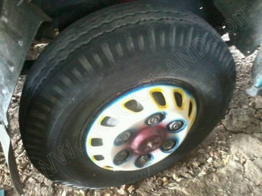 รถบรรทุก 6 ล้อ ยี่ห้อ ISUZU รุ่น NPR 115แรง รถบรรทุก 6 ล้อ ยี่ห้อ ISUZU รุ่น NPR 115แรง