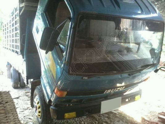 รถบรรทุก 6 ล้อ ยี่ห้อ ISUZU รุ่น NPR 115แรง รถบรรทุก 6 ล้อ ยี่ห้อ ISUZU รุ่น NPR 115แรง