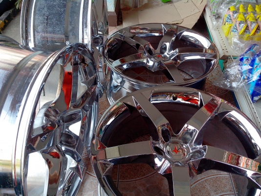 ขายแม็ก18 8.5 5รู114.3 et35มือสอง เงาๆขายกันถูกๆ ขายแม็ก18 8.5 5รู114.3 et35มือสอง เงาๆขายกันถูกๆ