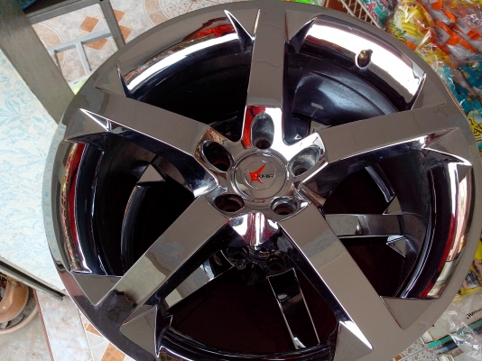 ขายแม็ก18 8.5 5รู114.3 et35มือสอง เงาๆขายกันถูกๆ ขายแม็ก18 8.5 5รู114.3 et35มือสอง เงาๆขายกันถูกๆ