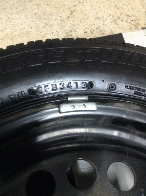 ขายยางป้ายแดงบริสโตน 175 65 15 ปี3413 ถูกก