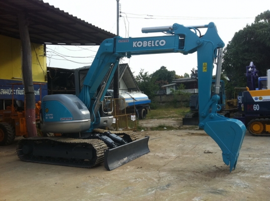 ขาย รถขุด KOBELCO SK75UR-2  ถูกๆ