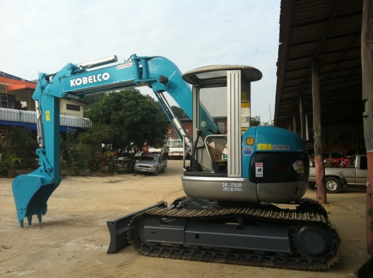 ขาย รถขุด KOMATSU PC60-6 ถูกๆ จัดไฟแนนท์ได้ ขาย รถขุด KOMATSU PC60-6 ถูกๆ จัดไฟแนนท์ได้