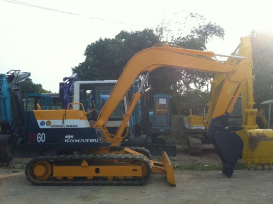 ขาย รถขุด KOMATSU PC60-6 ถูกๆ จัดไฟแนนท์ได้ ขาย รถขุด KOMATSU PC60-6 ถูกๆ จัดไฟแนนท์ได้