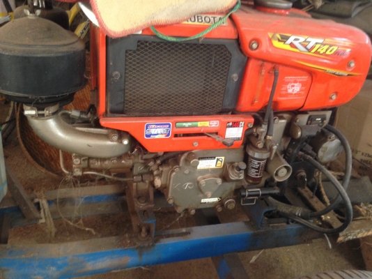 คูโบต้าRT140  สตาร์ทมือ  มือเดียวป้ายแดง ใช้น้อย ประหยัดมาก