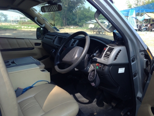 ขายรถตู้commuter 795000 บาท