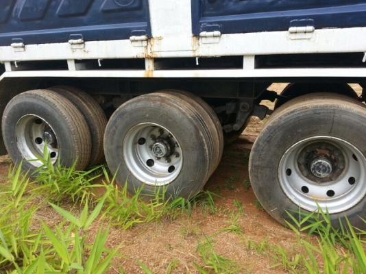 ขายหาง พนัส 3 เพลา ปี 40. สนใจติดต่อ081 - 6079515 ขายหาง พนัส 3 เพลา ปี 40. สนใจติดต่อ081 - 6079515