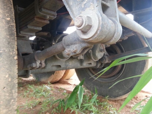 ขายหาง พนัส 3 เพลา ปี 40. สนใจติดต่อ081 - 6079515 ขายหาง พนัส 3 เพลา ปี 40. สนใจติดต่อ081 - 6079515