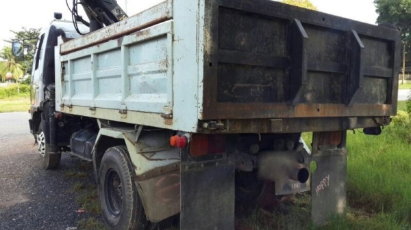 รถฮีโน่ 6 ล้อดั้ม FC4J ติดเฮี้ยบ 3 ตัน. 145 แรงม้า. สนใจติ ดต่อ 081 - 6079515 รถฮีโน่ 6 ล้อดั้ม FC4J ติดเฮี้ยบ 3 ตัน. 145 แรงม้า. สนใจติ ดต่อ 081 - 6079515