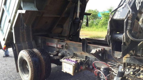 รถฮีโน่ 6 ล้อดั้ม FC4J ติดเฮี้ยบ 3 ตัน. 145 แรงม้า. สนใจติ ดต่อ 081 - 6079515 รถฮีโน่ 6 ล้อดั้ม FC4J ติดเฮี้ยบ 3 ตัน. 145 แรงม้า. สนใจติ ดต่อ 081 - 6079515