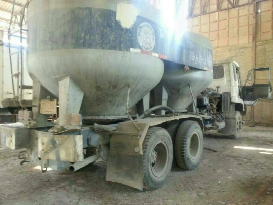 ขายรถสิบล้อ NISSAN UD CWM430 230 เทอร์โบ  เต้าปูน รถยังใช้งาน อยู่