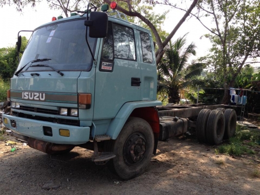 ขายรถ 10ล้อ rocky คัทซีเปล่า 2เพลา 195 คับ