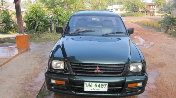 ขายมิตซูบิชิ สตราด้า ตอนเดียว.. รถปี1996/39..เครื่อง2500 cc เครื่องดีไม่ไอไม่จามสภาพพร้อมใช้งาน+ครัชชีสวยไม่มีผุ+ศูนย์ตรง+ยางดี+สี เขียวสวยแจ่มๆ+แบตเตอร์รี่ใหม่+แอร์เย็นจนหนาว+ภาษีเต็มก.ค.57+พร้อมโอนซื้อไปใช้งานได้เลย ครับ ราคาเบาๆขายที่105,000บาท ราคาต่อ