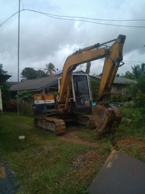KOMATSU PC60-5 สภาพสวยมีแอร์ เอวแน่น ช่วงล่างเค็ม KOMATSU PC60-5 สภาพสวยมีแอร์ เอวแน่น ช่วงล่างเค็ม
