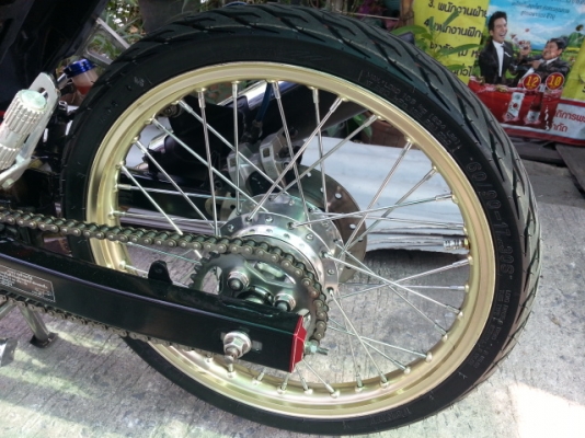 SONIC 05 ตัวใหม่แท้ เครื่องเดิมสนิท แต่งสวยงามภายนอกใช้รักษา ล้อ COM ปีเก่าหรือล้อ MAX เดิมแท้มีให้น่ะจ๊ะ