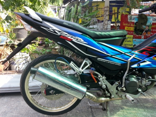 SONIC 05 ตัวใหม่แท้ เครื่องเดิมสนิท แต่งสวยงามภายนอกใช้รักษา ล้อ COM ปีเก่าหรือล้อ MAX เดิมแท้มีให้น่ะจ๊ะ