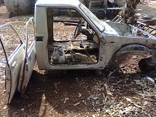 หัวเก๋ง โตโยต้าม้ากระโดด  คานแข็งแท้โรงงาน