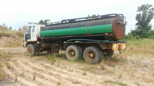 ขายรถ 10 ล้อน้ำ ISUZU ROCKY 210 แรงม้า 2 เพลา ราคา 680000