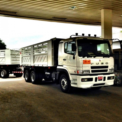 สิบล้อดั้มพ์ รุ่นFV51JKD พร้อมรถพ่วง 3 เพลา