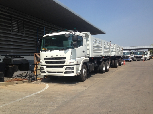 สิบล้อดั้มพ์ รุ่นFV51JKD พร้อมรถพ่วง 3 เพลา