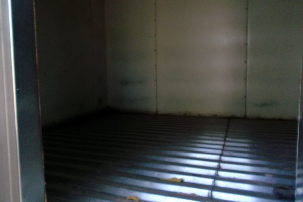 ขายด่วนตู้บรรทุกนํ้าแขงตู้เปียกยาว5.5เมตรกว้าง2.15เมตร4ตู้