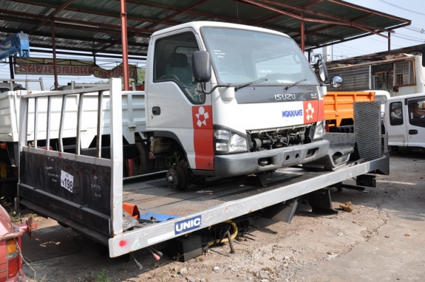 ขายกระบะสไลออนกระบะสวยทั้งชุดUNICแท้ มีวินส์หลังสภาพพร้อมใช้งาน