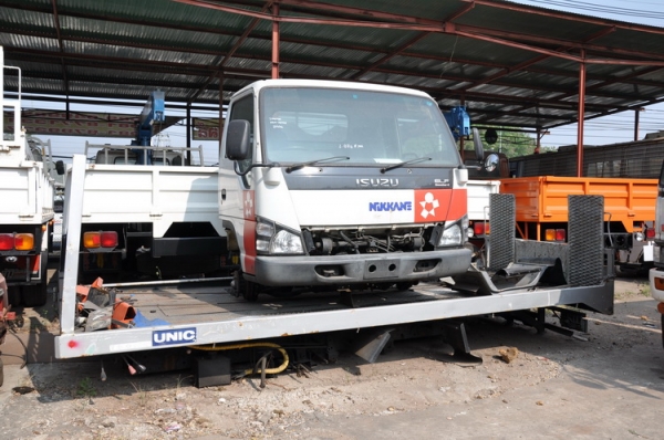 ขายกระบะสไลออนกระบะสวยทั้งชุดUNICแท้ มีวินส์หลังสภาพพร้อมใช้งาน