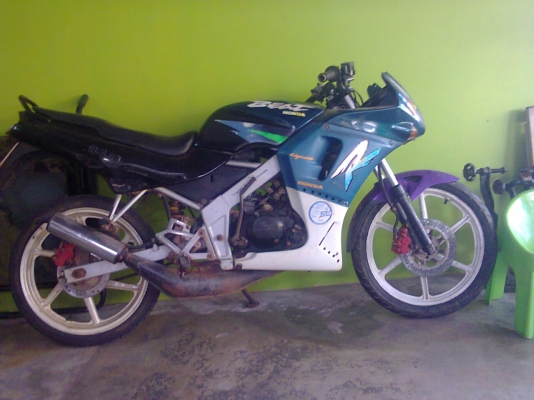 ฮอนด้าบีทอาร์  110 cc' สองจังหวะทนจัดประหยัดจริง  6500 บาท