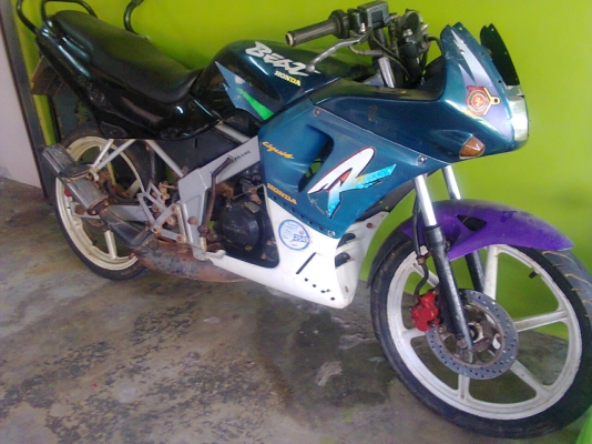 ฮอนด้าบีทอาร์  110 cc' สองจังหวะทนจัดประหยัดจริง  6500 บาท