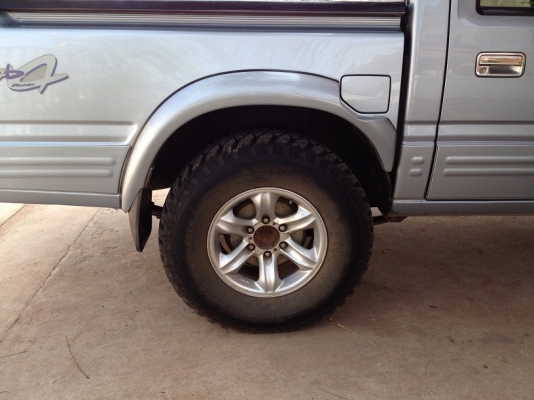 ขายล้อเล็บเหยี่ยวพร้อมยาง