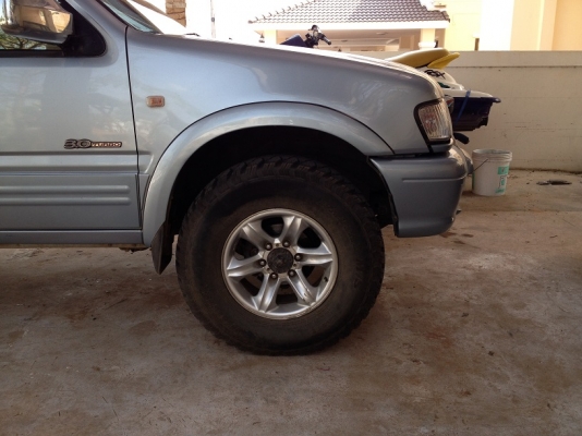 ขายล้อเล็บเหยี่ยวพร้อมยาง