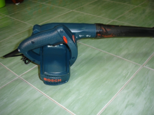 ขายเครื่องเป่าลม(Blower) Bosch รุ่น GBL 800 E (800w.)