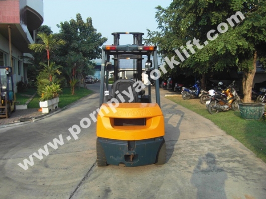 จำหน่ายรถ Forklift TOYOTA 7FD25 จำหน่ายรถ Forklift TOYOTA 7FD25