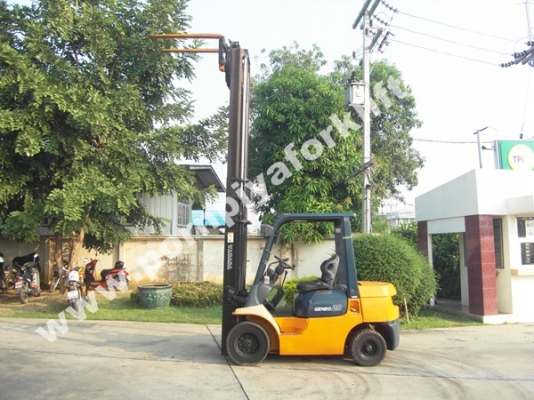 จำหน่ายรถ Forklift TOYOTA 7FD25 จำหน่ายรถ Forklift TOYOTA 7FD25