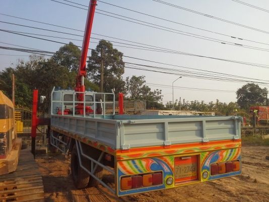 ขายรถบรรทุก 6 ล้อ ช่วงยาว ติดเครน 3 ตันกว่า