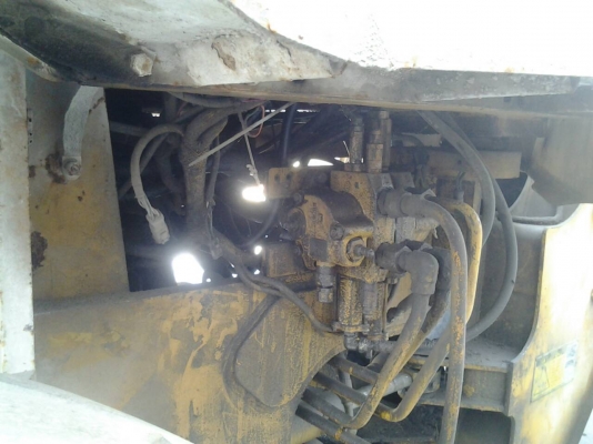 ขายด่วน รถตัก CAT 926 สภาพสมบูรณ์ พร้อมใช้ ลดราคาเหลือ 800000 บาท