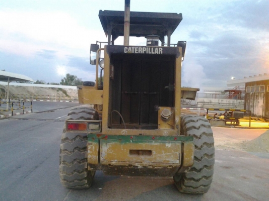 ขายด่วน รถตัก CAT 926 สภาพสมบูรณ์ พร้อมใช้ ลดราคาเหลือ 800000 บาท